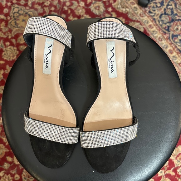 Shoe - Picture 1 of 5